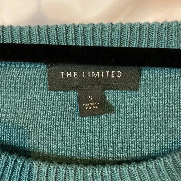 The limited sweater - Picture 2 of 5